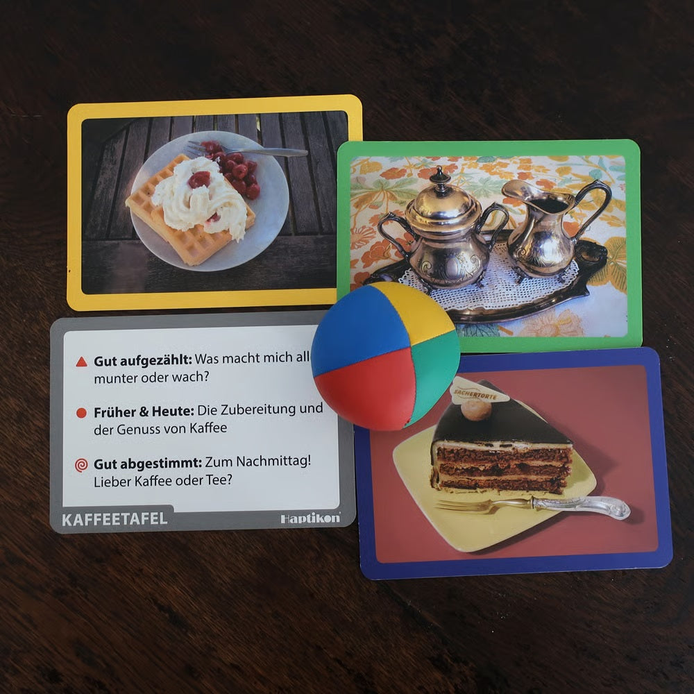 KommDazu – Communicatief en biografisch spel dat interactie en herinneringen stimuleert voor senioren.