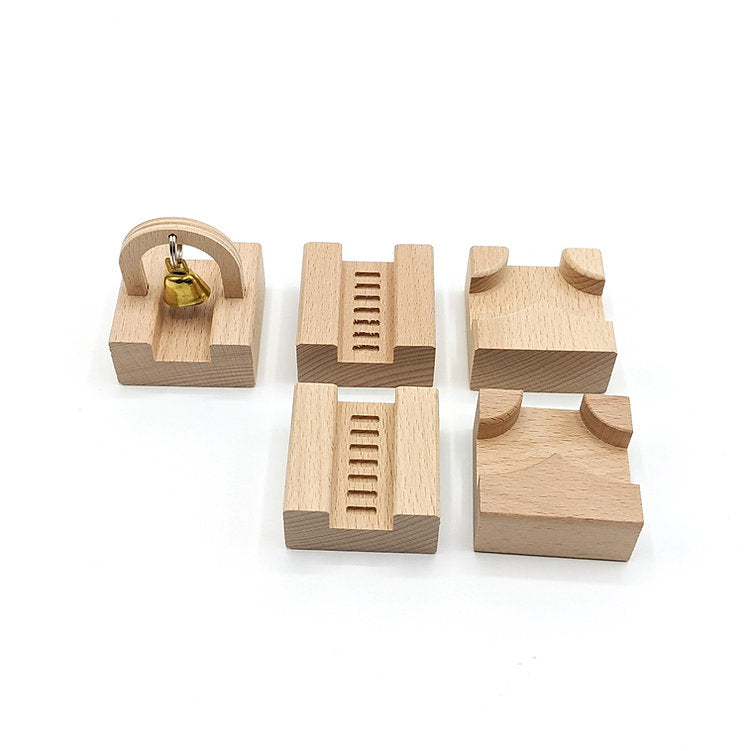 Bouw je eigen knikkerbaan – Creatief en educatief spel voor het bouwen van een knikkerbaan, stimuleert motoriek en probleemoplossend denken bij senioren.