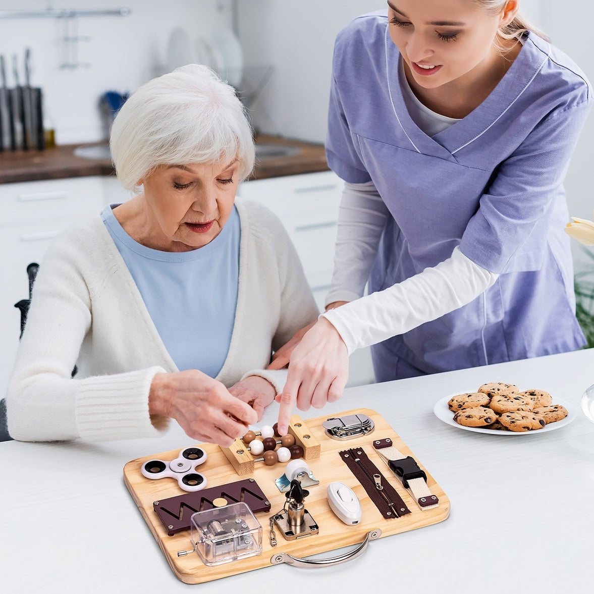 Aktivitätsbrett aus Holz