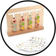 Schiebepuzzle mit verschiedenen Farben und Formen